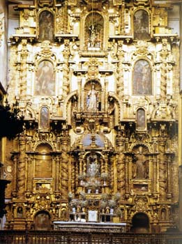 Martínez de Oviedo y Tomas Tairu Tupal (dorador,1679). Retablo Mayor. Iglesia de San Sebastian. Cuzco