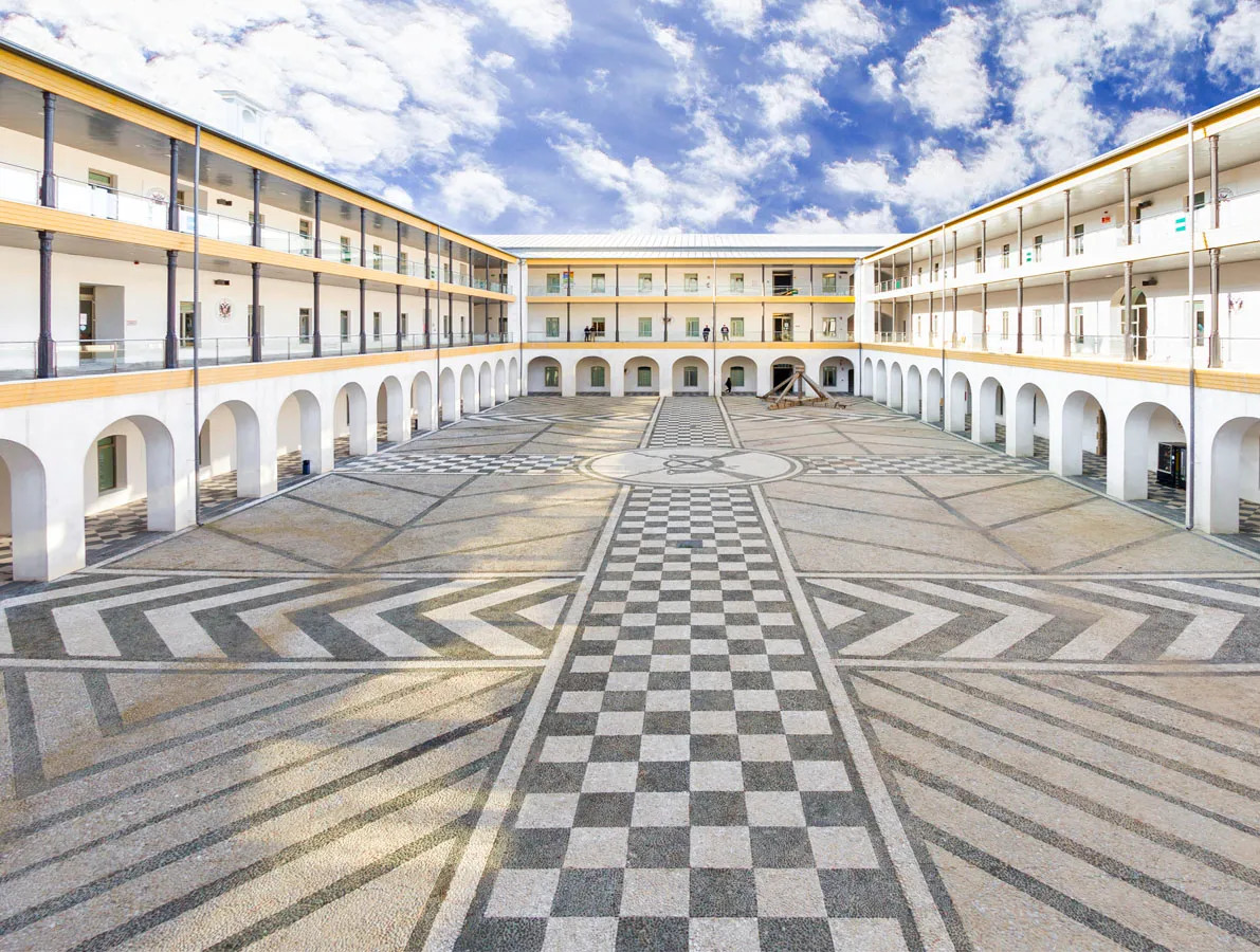 Patio Central del Campus de Ceuta