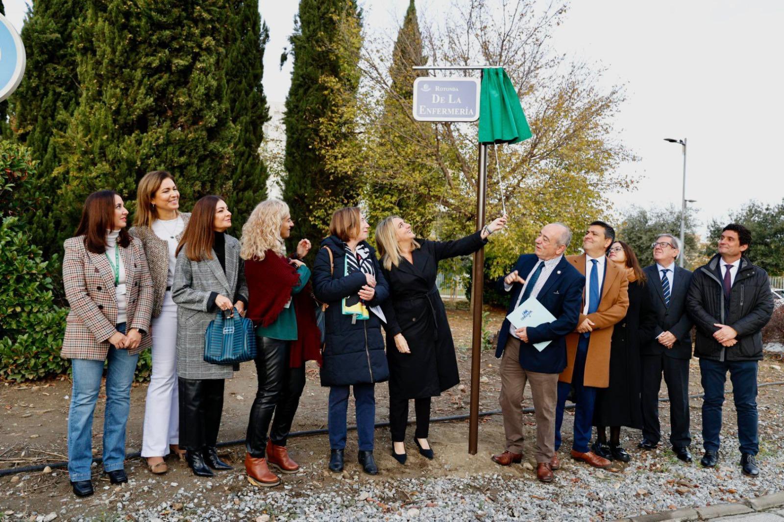 Inaugurada la rotonda dedicada a la Enfermería