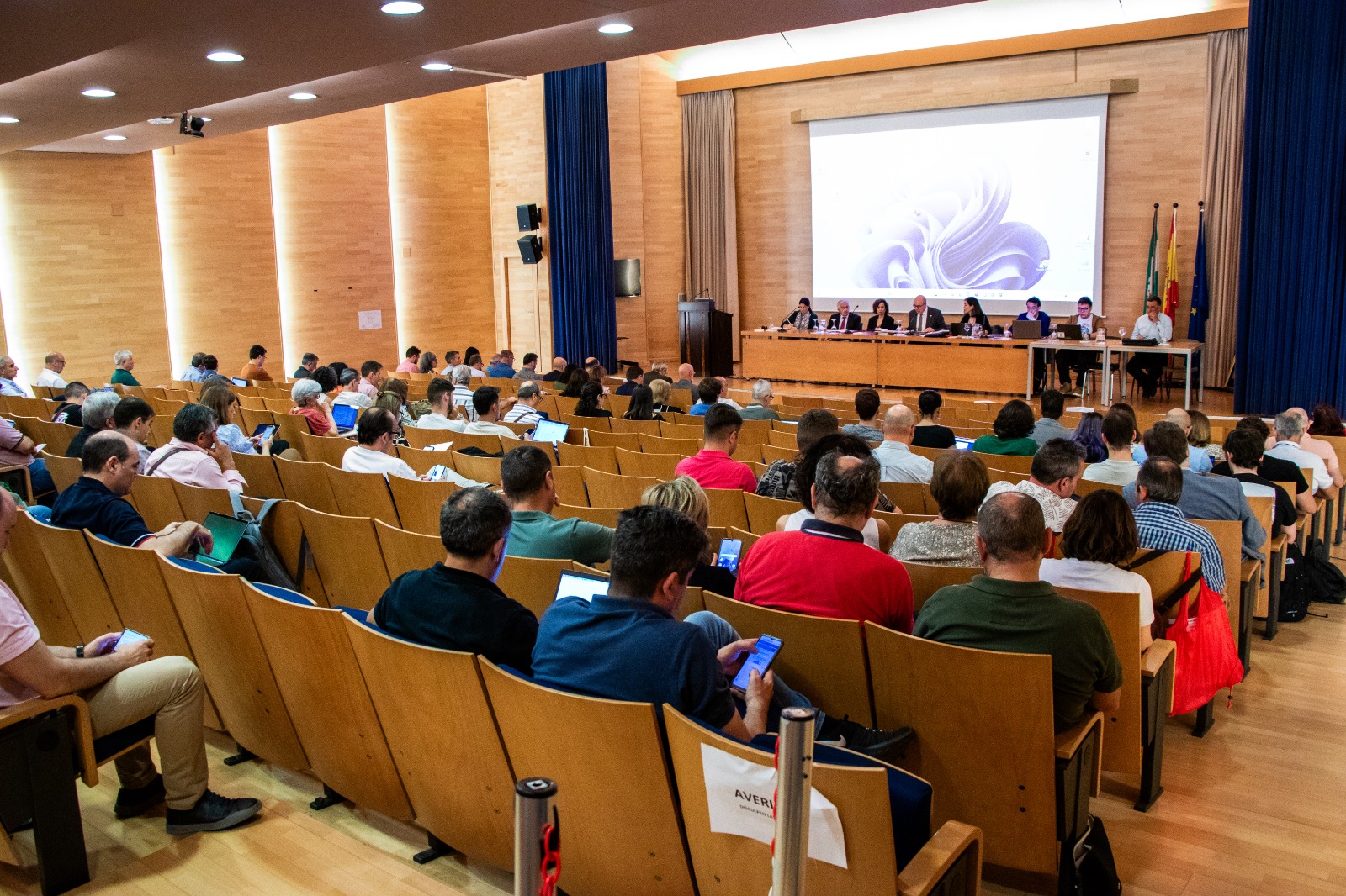 La UGR rinde homenaje a los Premios Goya en su felicitación navideña