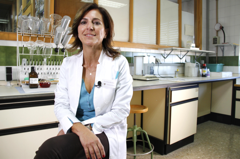 Teresa Nestares, en su laboratorio