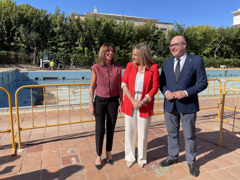 La Junta inicia la reforma de la piscina universitaria de Fuentenueva