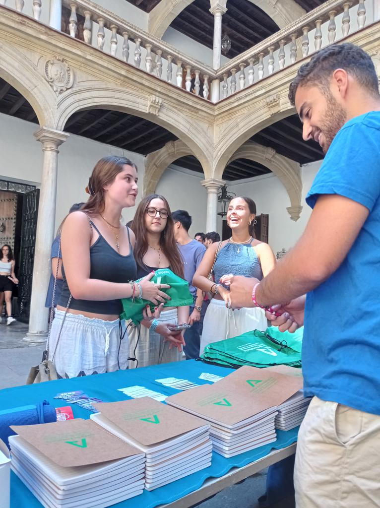 El Encuentro Nacional de Estudiantes de Física se celebra en la UGR